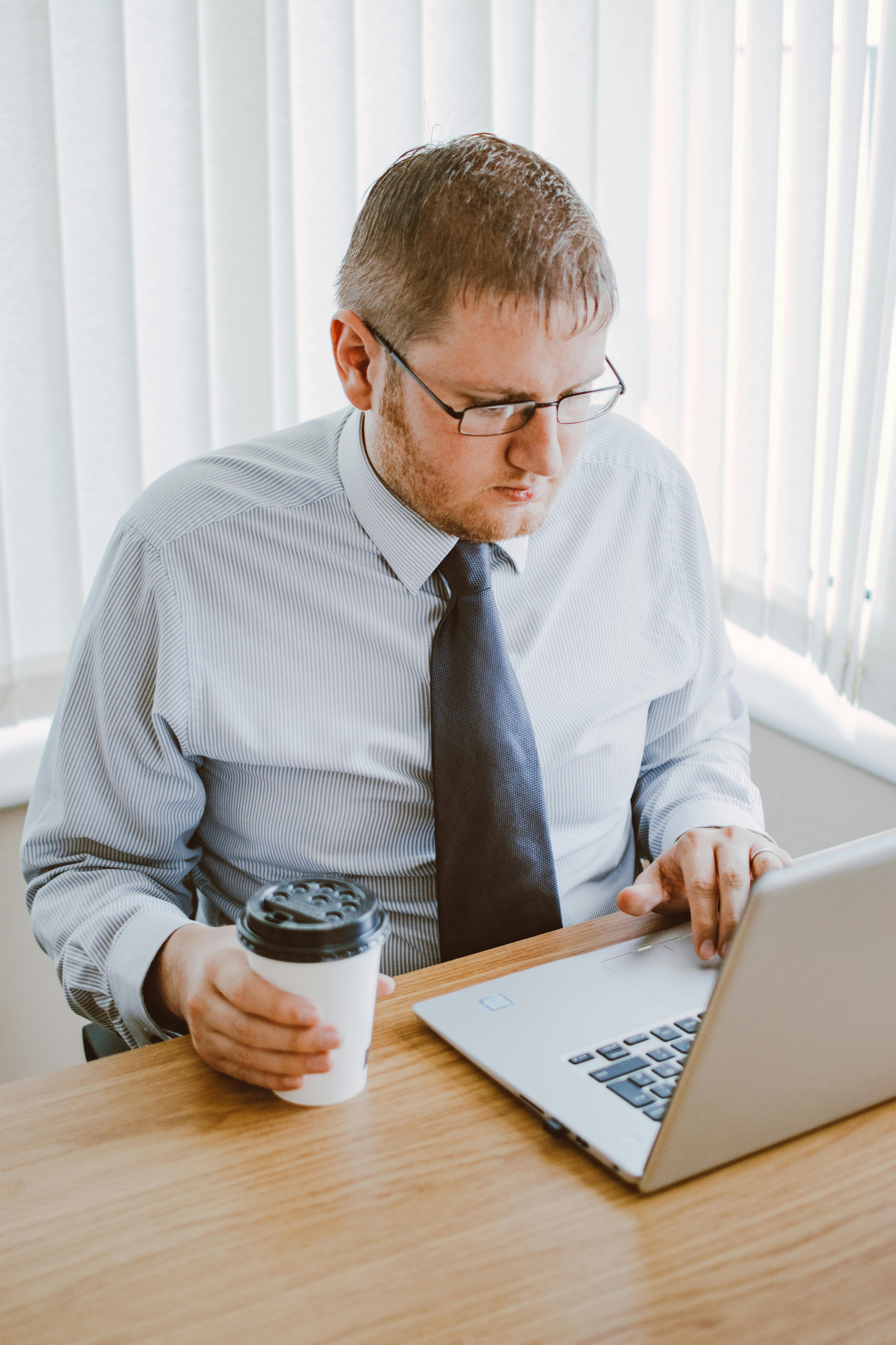 Email Bounce Rate: What Is It, Why It Happens & How to Reduce It Below 2%
